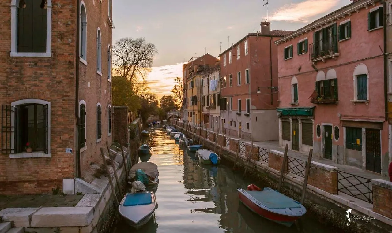 Monolocale La Corte Biennale Venedig Apartment
