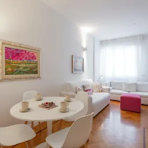 Bnbutler - Verona 12, Porta Romana District , Mailand Italien