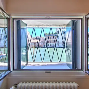 Grandcanal-red Apartment