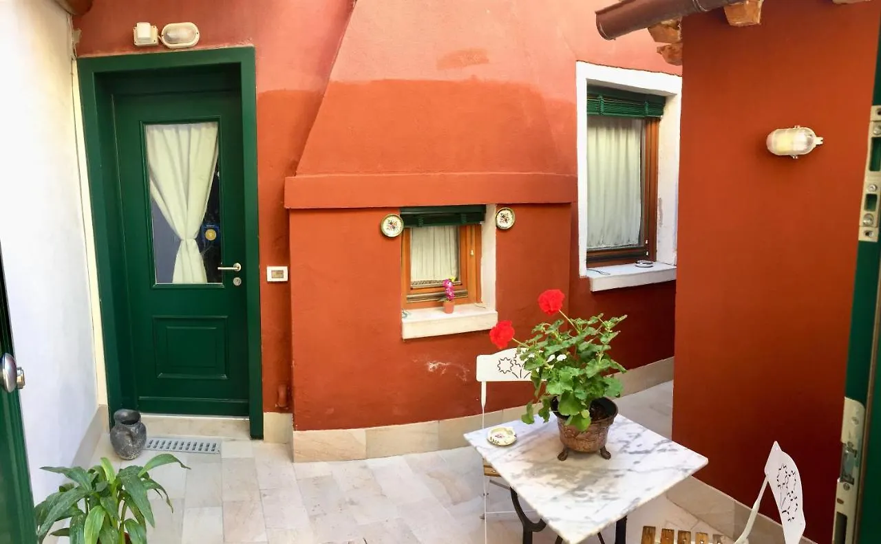 Appartement Monolocale La Corte Biennale Venetië